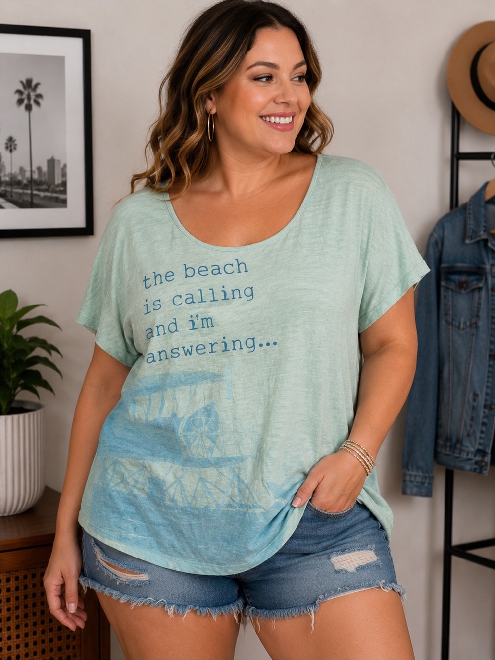 St. John’s Bay Women’s 1X Beach Graphic Relaxed Fit Blue T-Shirt